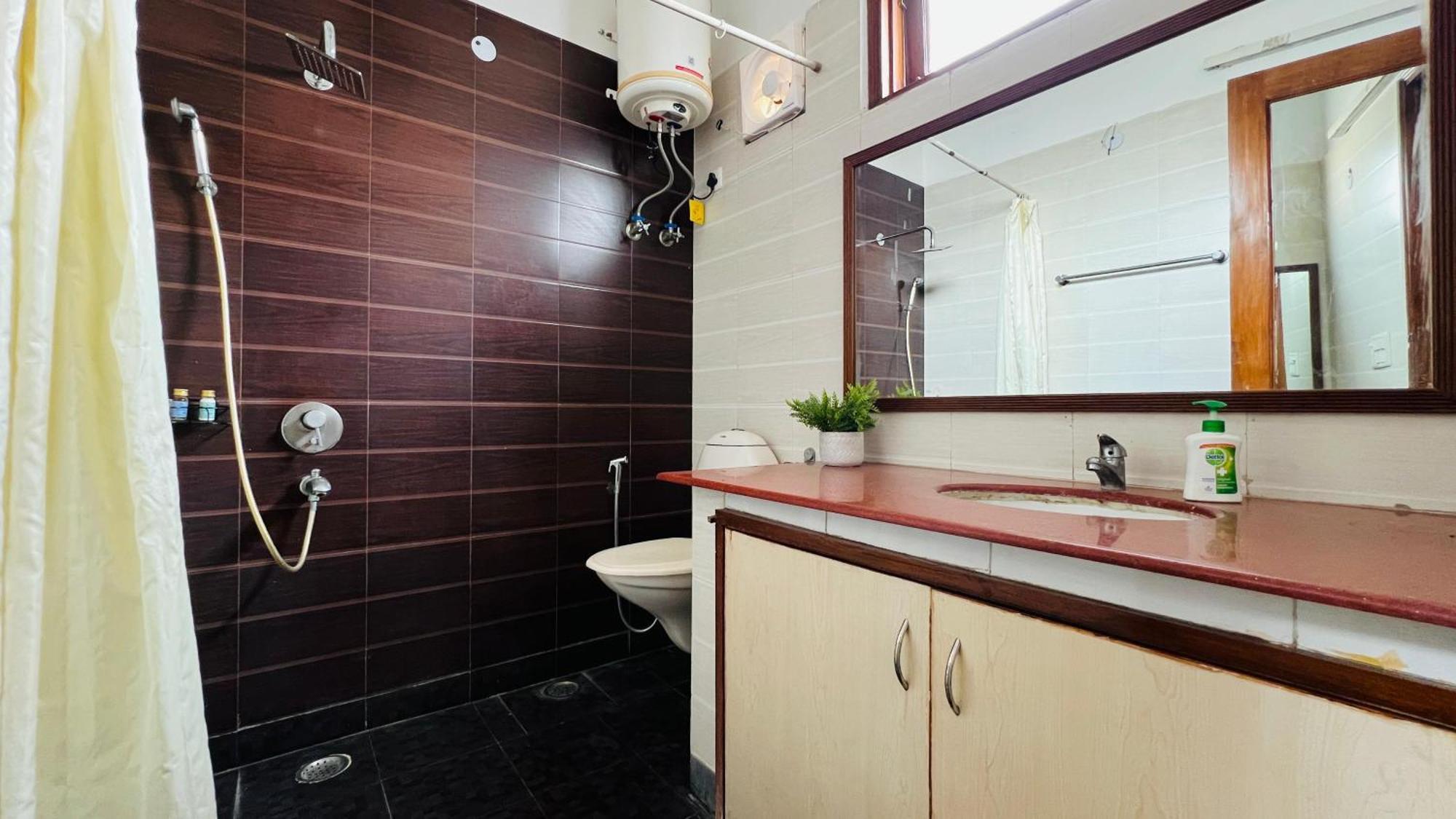 Olive Serviced Apartments - Defence Colony New Delhi Rom bilde